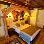 Cappadocia Empire Cave 4*