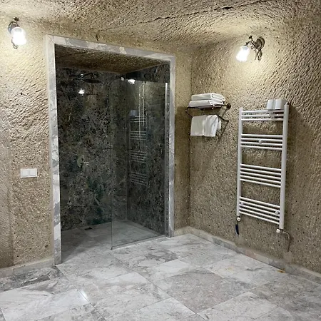 Cappadocia Empire Cave Γκόρεμε