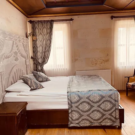 Cappadocia Empire Cave ホテル 4*