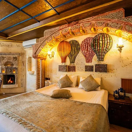 Empire Cave Cappadocia גורמה