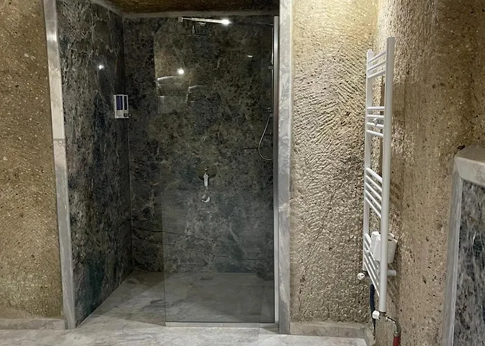 Cappadocia Empire Cave Hotel Göreme