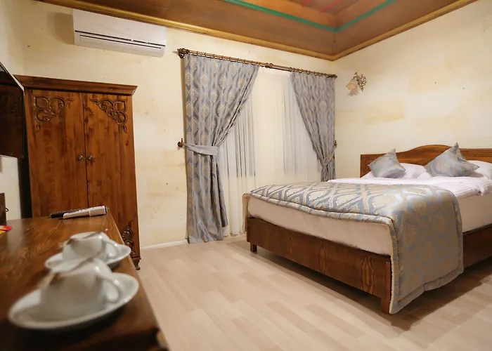 Cappadocia Empire Cave מלון 2*