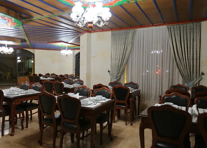 Cappadocia Empire Cave מלון 2*